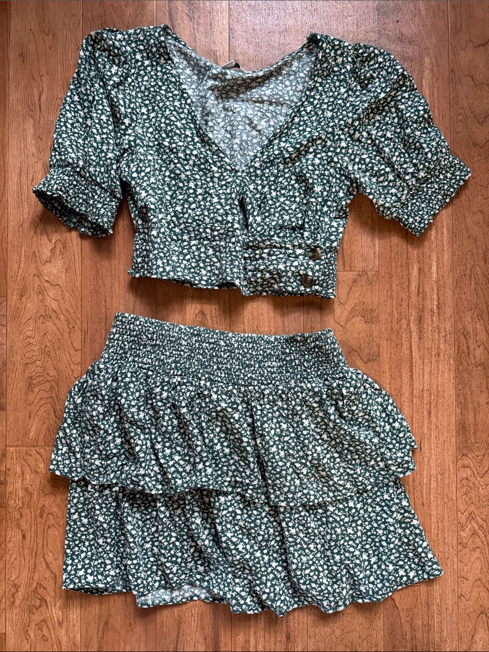 American Eagle Outfitters Green Floral Two-Piece Crop Top & Tiered Skirt Set